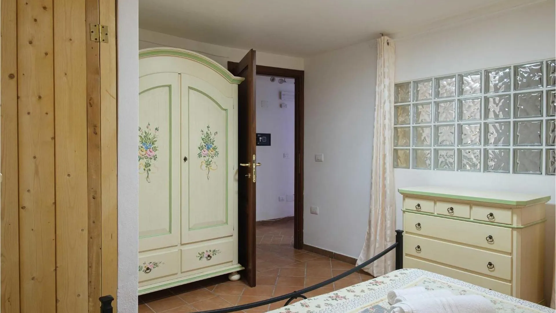 Cozy Home In Alghero With Wifi Italia